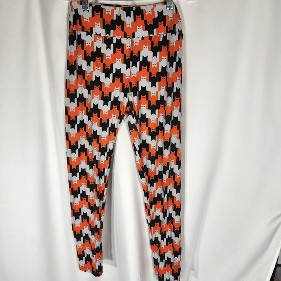 LuLaRoe Black Orange and Grey Cats Soft Leggings One Size - Picture 1 of 6